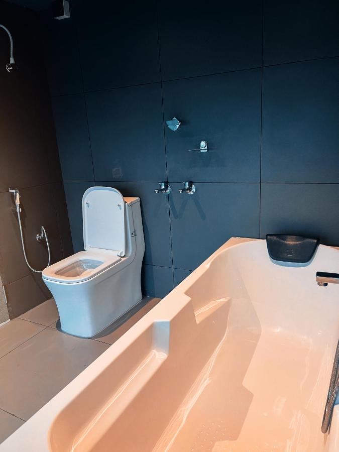 Bbc Luxury Apartments Perintalmanna Ngoại thất bức ảnh