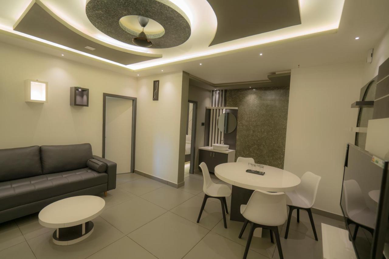 Bbc Luxury Apartments Perintalmanna Ngoại thất bức ảnh