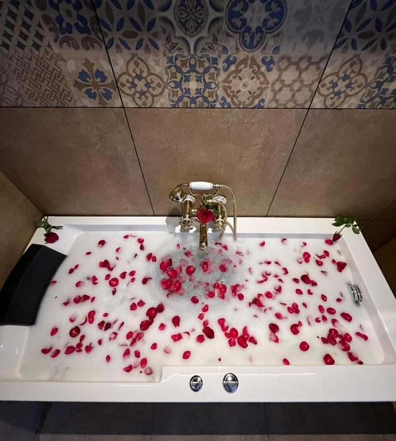 Bbc Luxury Apartments Perintalmanna Ngoại thất bức ảnh